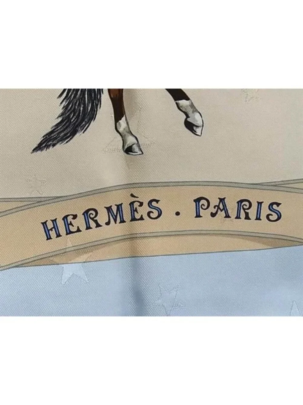 ★SOLD★ Hermes en Piste Carre 90 Silk Scarf Shawl Light Blue - Picture 6 of 6